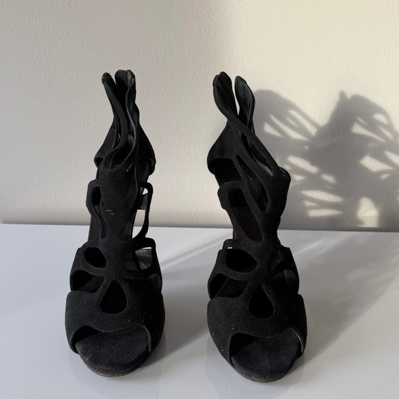 Giuseppe Zanotti suede heels - Picture 2 of 8